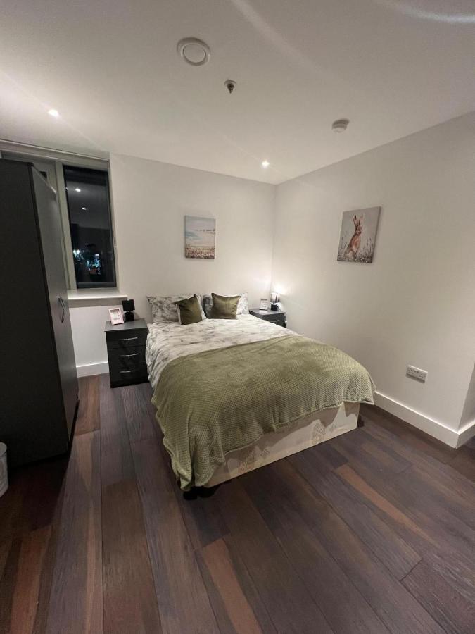 Spacious Sleep 7 Flat 20 Mins Central London Bp65 Exterior foto